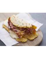 Taloa à la ventrèche et au fromage de brebis