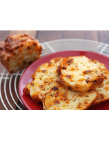 Cake au chorizo des Aldudes et fromage de chèvre