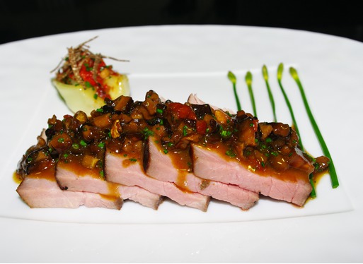 Echine de Kintoa grillée Teriyaki, chou Pak Choi au gingembre