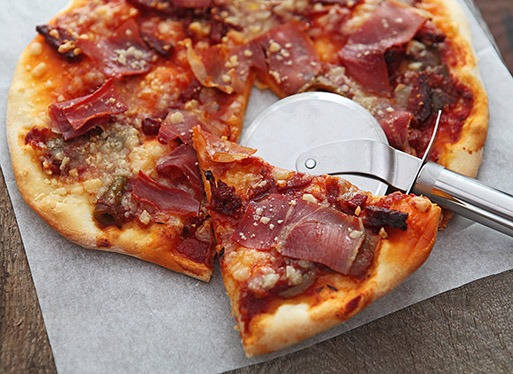 Pizza au jambon de la Vallée des Aldudes