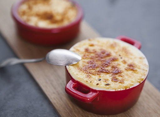 Crème brûlée au fromage de brebis et confiture de coing