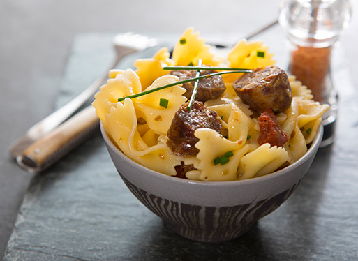 Farfalles aux saucisses confites