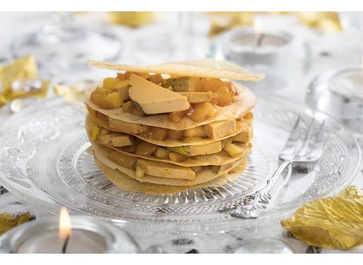 Mille feuille de foie gras aux fruits. 
