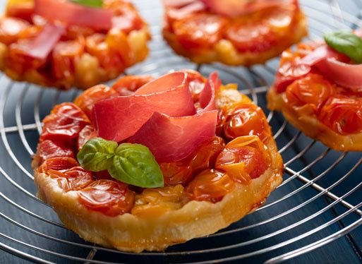 Tarte Tatin au jambon et tomates cerises