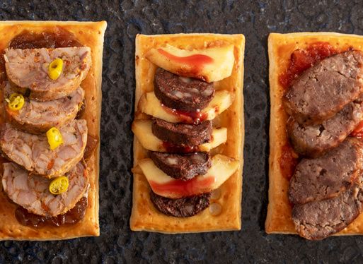 TRIOS DE FEUILLETES ANDOUILLE, SAUCISSE CONFITE ET BOUDIN BASQUE