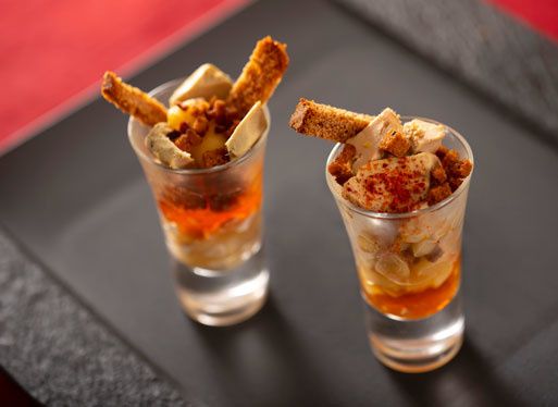 VERRINES DE POMMES ET FOIE GRAS EN CRUMBLE DE PAIN D'EPICES